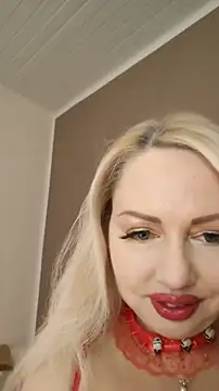 MarinaMargo online show from November 2025 10:14:02 AM