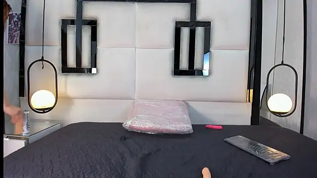 Snapshot of SerenaWild1 chatting on November 2025 04:26:01 AM SerenaWild1 online show from November 2025 04:26:01 AM