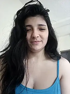 Snapshot of Sweet_sinnn chatting on November 2025 06:56:01 PM Sweet sinnn online show from November 2025 06:56:01 PM