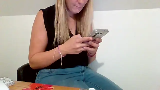 Coquinette62 online show from October 2025 09:21:01 AM