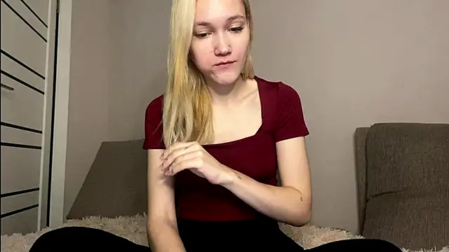TwinedPeril online show from September 2025 05:35:01 AM