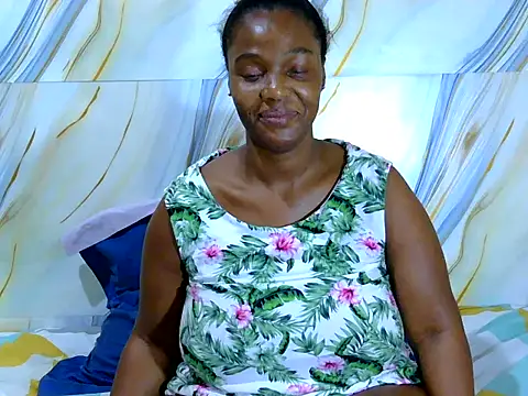 Snapshot of best_frnd chatting on November 2025 12:48:02 AM best frnd online show from November 2025 12:48:02 AM