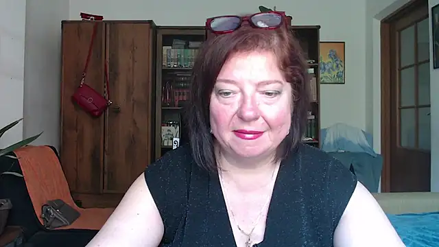 Snapshot of Violet_Pulse chatting on June 2026 11:16:02 AM Violet Pulse online show from June 2026 11:16:02 AM