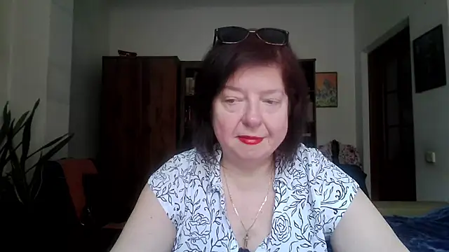 Violet Pulse online show from April 2026 08:43:01 AM