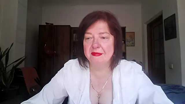 Snapshot of Violet_Pulse chatting on June 2026 07:28:02 AM Violet Pulse online show from June 2026 07:28:02 AM