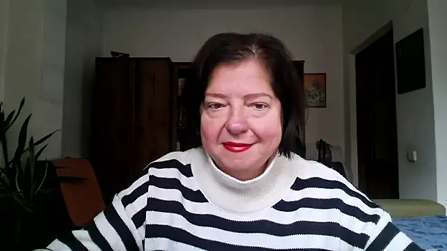 Snapshot of Violet_Pulse chatting on November 2025 09:02:02 AM Violet Pulse online show from November 2025 09:02:02 AM