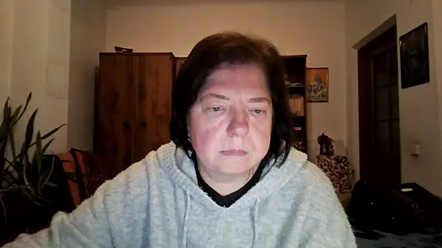 Snapshot of Violet_Pulse chatting on November 2025 10:02:01 PM Violet Pulse online show from November 2025 10:02:01 PM