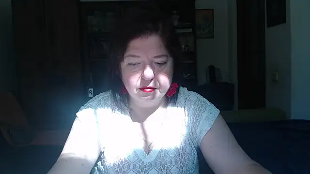 Snapshot of Violet_Pulse chatting on July 2026 06:33:02 AM Violet Pulse online show from July 2026 06:33:02 AM