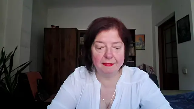 Violet Pulse online show from May 2026 08:17:01 AM
