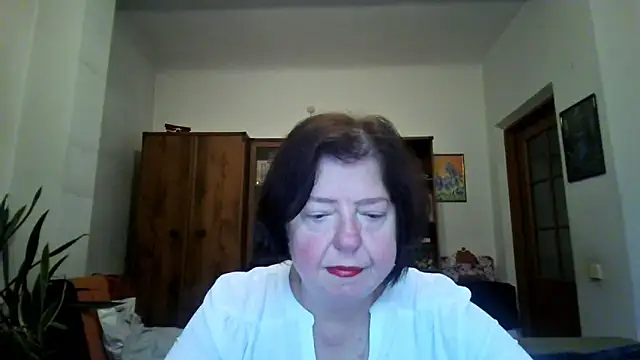 Snapshot of Violet_Pulse chatting on November 2025 12:31:02 PM Violet Pulse online show from November 2025 12:31:02 PM