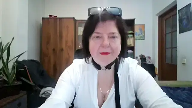 Violet Pulse online show from March 2026 04:26:02 PM