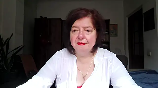 Snapshot of Violet_Pulse chatting on June 2026 06:35:02 AM Violet Pulse online show from June 2026 06:35:02 AM