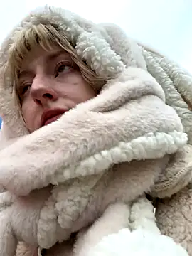 Snapshot of RonnieKiss chatting on October 2025 06:23:01 AM RonnieKiss online show from October 2025 06:23:01 AM