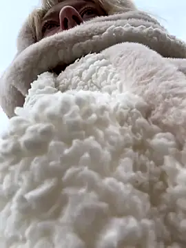 Snapshot of RonnieKiss chatting on November 2025 07:00:02 AM RonnieKiss online show from November 2025 07:00:02 AM