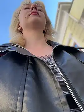 RonnieKiss online show from May 2026 09:41:02 AM
