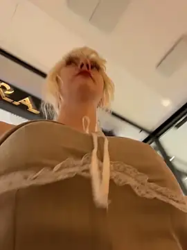 RonnieKiss online show from February 2026 10:04:02 AM