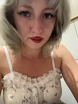 RonnieKiss online show from March 2026 12:20:02 PM