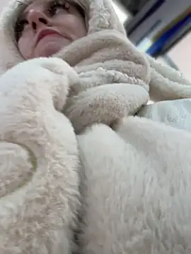 RonnieKiss online show from April 2026 09:02:01 AM