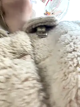 Snapshot of RonnieKiss chatting on October 2025 02:54:01 AM RonnieKiss online show from October 2025 02:54:01 AM