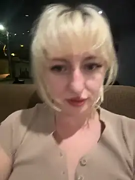 RonnieKiss online show from February 2026 12:40:02 PM