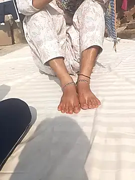 Snapshot of Cute-Charvii chatting on December 2025 07:24:02 AM Cute-Charvii online show from December 2025 07:24:02 AM