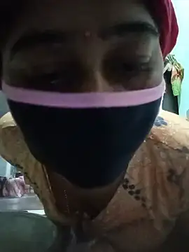 Cute-Charvii online show from May 2026 12:30:02 AM