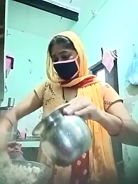 Cute-Charvii online show from May 2026 12:27:01 AM