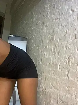 21shazzy online show from February 2026 04:12:02 AM