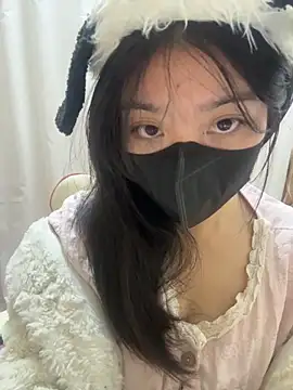 Snapshot of AZ37866 chatting on February 2026 01:10:01 PM AZ37866 online show from February 2026 01:10:01 PM