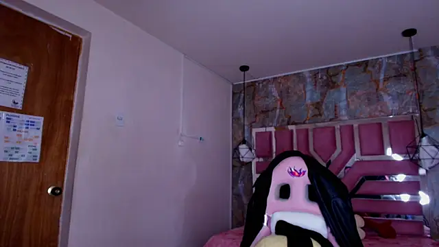 lorem adams online show from September 2025 12:23:02 PM