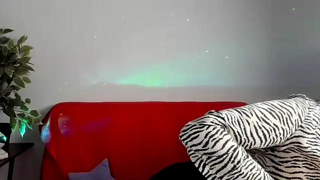 Snapshot of LilaWinks chatting on September 2025 12:22:01 PM LilaWinks online show from September 2025 12:22:01 PM