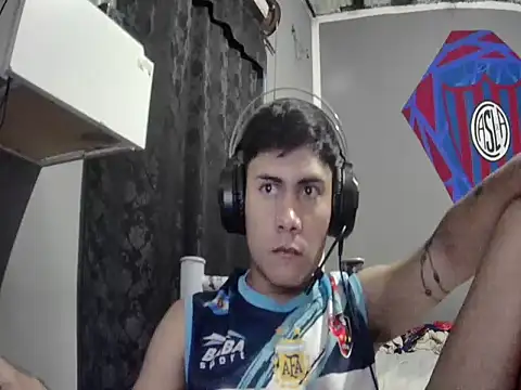 Miguel19971 online show from October 2025 06:44:01 AM