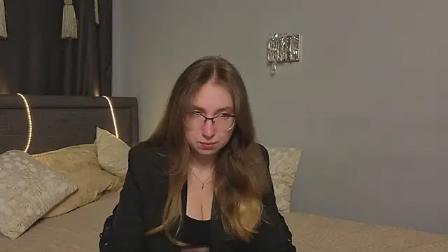 Snapshot of DaliaRadtke chatting on September 2025 06:25:01 PM DaliaRadtke online show from September 2025 06:25:01 PM