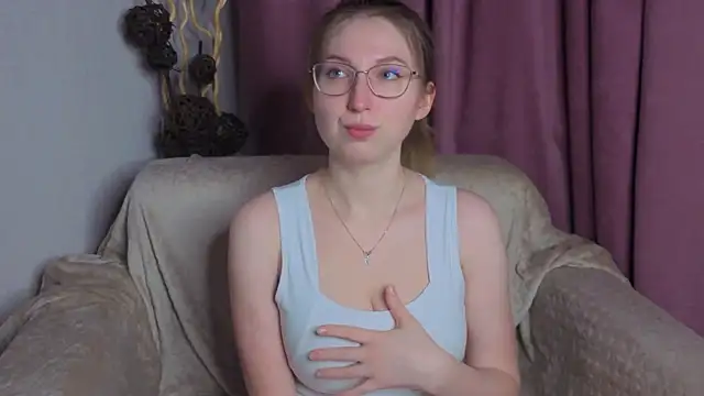 Snapshot of DaliaRadtke chatting on November 2025 06:19:02 PM DaliaRadtke online show from November 2025 06:19:02 PM