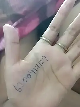 JassiKumari02 online show from April 2026 06:00:01 PM