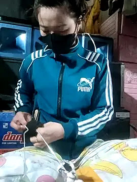 Snapshot of Minssara20 chatting on December 2025 02:01:02 AM Minssara20 online show from December 2025 02:01:02 AM