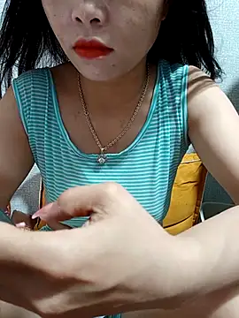 Snapshot of Minssara20 chatting on October 2025 01:37:02 AM Minssara20 online show from October 2025 01:37:02 AM