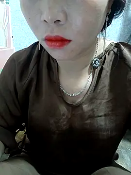 Snapshot of Minssara20 chatting on November 2025 02:04:02 AM Minssara20 online show from November 2025 02:04:02 AM