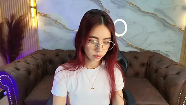 Snapshot of mia_tf chatting on September 2025 01:28:02 PM mia tf online show from September 2025 01:28:02 PM