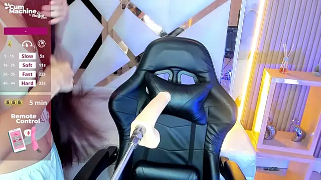 Snapshot of mia_tf chatting on December 2025 01:43:02 PM mia tf online show from December 2025 01:43:02 PM