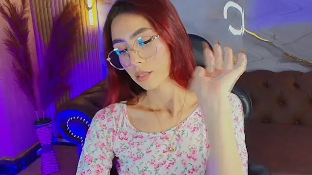 Snapshot of mia_tf chatting on November 2025 02:11:01 PM mia tf online show from November 2025 02:11:01 PM