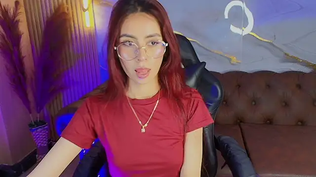 Snapshot of mia_tf chatting on October 2025 01:35:01 PM mia tf online show from October 2025 01:35:01 PM