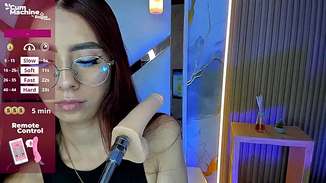 Snapshot of mia_tf chatting on November 2025 01:44:02 PM mia tf online show from November 2025 01:44:02 PM