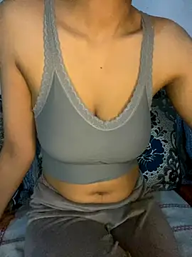 Snapshot of MayaarTop chatting on October 2025 05:06:01 PM MayaarTop online show from October 2025 05:06:01 PM