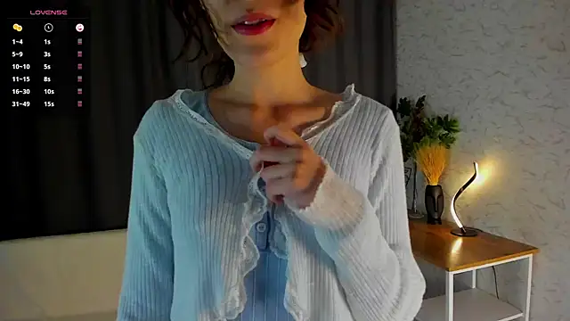 Snapshot of DelilahConsalvo chatting on September 2025 06:04:02 PM DelilahConsalvo online show from September 2025 06:04:02 PM