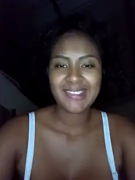 Snapshot of _Canella_ chatting on October 2025 06:01:01 AM  Canella  online show from October 2025 06:01:01 AM