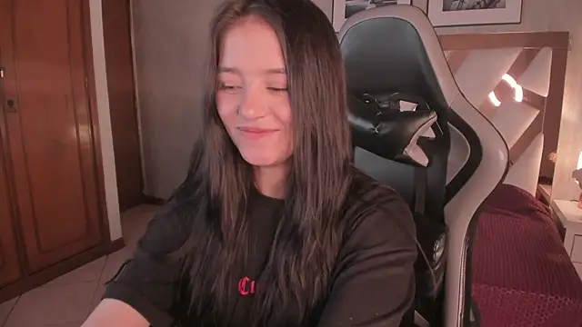 Snapshot of HaathorX chatting on November 2025 09:58:02 PM HaathorX online show from November 2025 09:58:02 PM