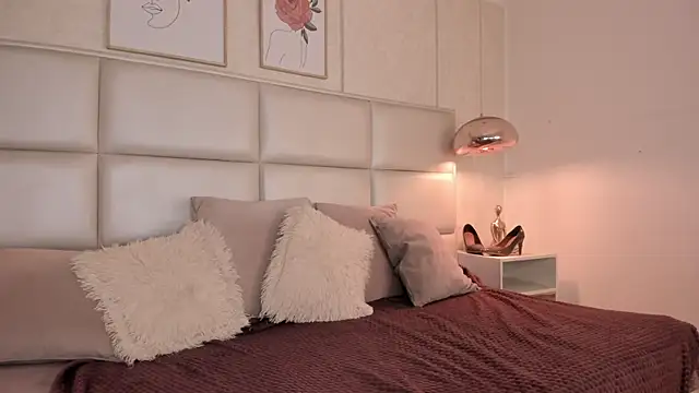 Snapshot of HaathorX chatting on September 2025 05:09:02 PM HaathorX online show from September 2025 05:09:02 PM