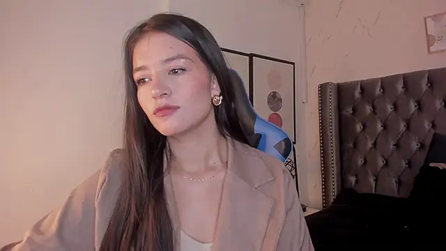 Snapshot of HaathorX chatting on December 2025 04:19:02 PM HaathorX online show from December 2025 04:19:02 PM