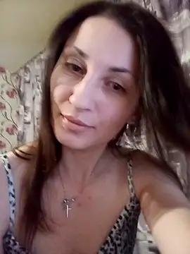 Snapshot of RitaLovvee chatting on October 2025 01:45:02 PM RitaLovvee online show from October 2025 01:45:02 PM